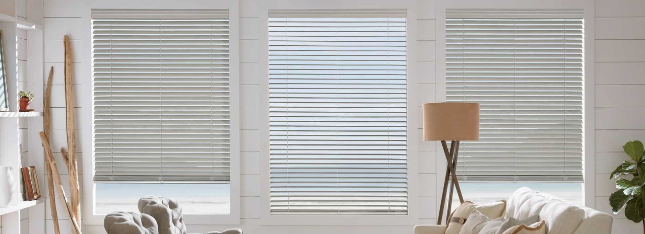 Alternative wood blinds near Cape Coral, Florida (FL), that look like genuine wood.